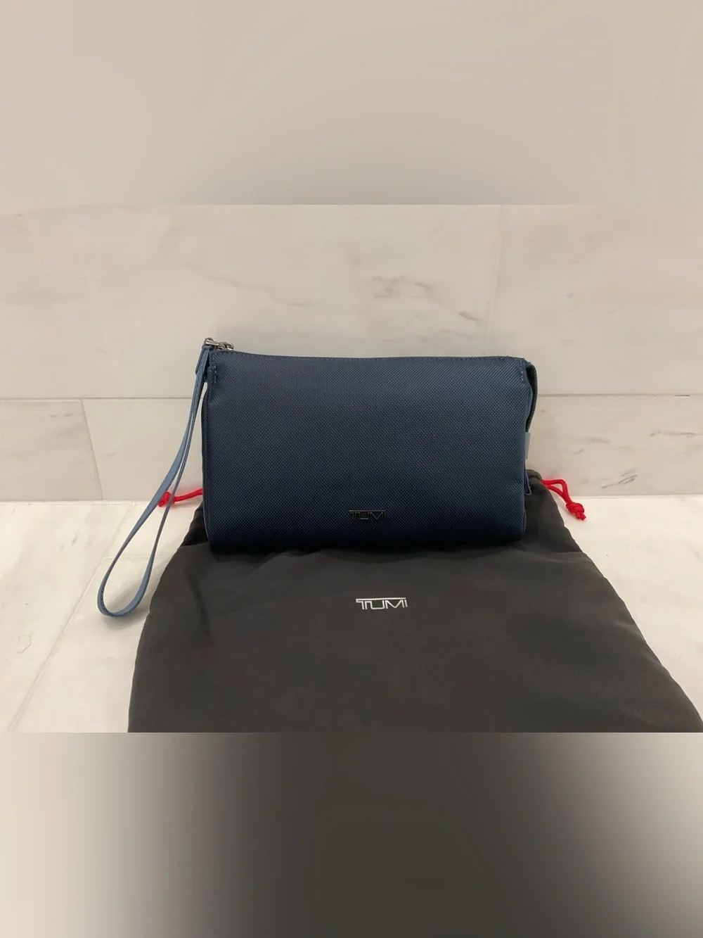 NEW TUMI 8.75” Ballistic Nylon Zippered Pouch with Strap Cosmetic Bag NAVY BLUE